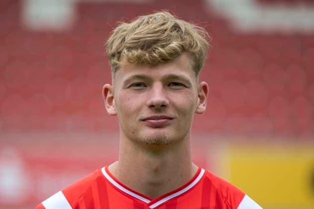 Lucas Ehrlich (HFC, 18), Hallescher FC, Mannschaft, Teamfoto, Portraets, Spielerfoto, Fussball, RL Nordost, Saison 2025 26, 17.07.2025 Halle Leuna Chemie Stadion ST Deutschland