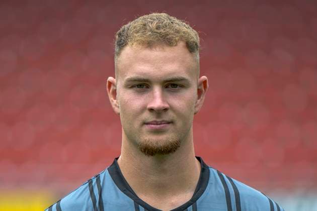 Torwart Luca Bendel 8HFC, 30), Hallescher FC, Mannschaft, Teamfoto, Portraets, Spielerfoto, Fussball, RL Nordost, Saison 2025 26, 17.07.2025 Halle Leuna Chemie Stadion ST Deutschland