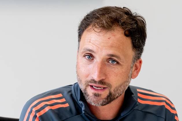 Jose Barcala (Chef-Trainer, FC Bayern Muenchen Frauen) beim Pressetalk vor dem offiziellen Training Portrait Portraet. FC Bayern Muenchen Frauen, Fussball, Google Pixel Frauen-Bundesliga, Trainingseinheit, Saison 2025 2026, 21.07.2025. (DFL DFB REGULATIONS PROHIBIT ANY USE OF PHOTOGRAPHS as IMAGE SEQUENCES and or QUASI-VIDEO). FC Bayern Muenchen Frauen, Fussball, Google Pixel Frauen-Bundesliga, Trainingseinheit, Saison 2025 2026, 21.07.2025. Muenchen Copyright: xEibner-Pressefoto HeikexFeinerx EP_HFR