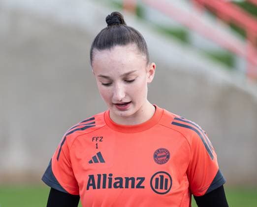 Sophie Klein (Torwart, FC Bayern Muenchen Frauen II, 01) FC Bayern Muenchen Frauen, Fussball, Google Pixel Frauen-Bundesliga, Trainingseinheit, Saison 2025 2026, 21.07.2025. (DFL DFB REGULATIONS PROHIBIT ANY USE OF PHOTOGRAPHS as IMAGE SEQUENCES and or QUASI-VIDEO). FC Bayern Muenchen Frauen, Fussball, Google Pixel Frauen-Bundesliga, Trainingseinheit, Saison 2025 2026, 21.07.2025. Muenchen Copyright: xEibner-Pressefoto HeikexFeinerx EP_HFR