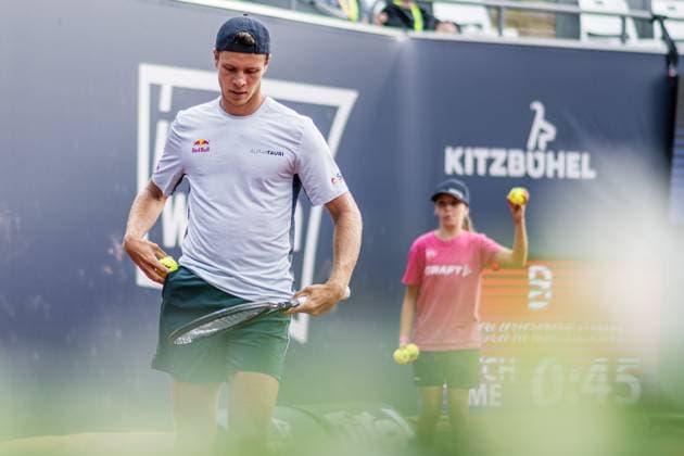 21.07.2025, Sportpark, Kitzbühel, AUT, ATP, Tennis Herren Tour, Generali Open Kitzbühel 2025, 1. Runde, Herren Einzel, im Bild Joel Schwaerzler (AUT) Joel Schwaerzler of Austria during men s single 1. round match at the 2025 Generali Open Kitzbühel of the ATP Tour at the Sportpark in Kitzbühel, Austria on 2025 07 21. Expa Kitzbühel