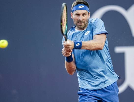 21.07.2025, Sportpark, Kitzbühel, AUT, ATP, Tennis Herren Tour, Generali Open Kitzbühel 2025, 1. Runde, Herren Einzel, im Bild Norbert Gombos (SVK) Norbert Gombos of Slovakia during men s single 1. round match at the 2025 Generali Open Kitzbühel of the ATP Tour at the Sportpark in Kitzbühel, Austria on 2025 07 21. Expa Kitzbühel
