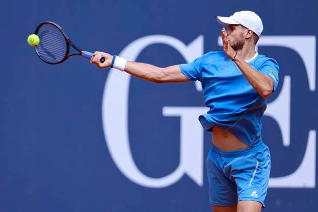 Yannick Hanfmann (Germany) kontrolliert den Ball, ATP, Tennis Herren 250 Tournament, Generali Open Kitzbuhel, Tennisstadion am Kapserfeld am 22. July 2025 in Kitzbuehel, Österreich. (Foto von Marco Steinbrenner DeFodi Images) Yannick Hanfmann (Germany) controls the ball, ATP 250 Tournament, Generali Open Kitzbuhel, Tennis stadium at Kapserfeld, July 22, 2025 in Kitzbuehel, Austria. (Photo by Marco Steinbrenner DeFodi Images)