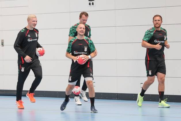 24.07.2025, xgox, Handball - Daikin HBL SC Magdeburg - Trainingsauftakt Saison 2025 26 emspor, v.l. Magnus Saugstrup (Magdeburg, 23), Daniel Pettersson (Magdeburg, 11), Felix Claar (Magdeburg, 7), Magnus Saugstrup (Magdeburg, 23) Magdeburg