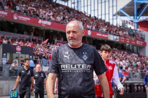 Co-Trainer Oliver Neuville (Borussia Moenchengladbach), 1.FC Nuernberg vs. Borussia Moenchengladbach, DFL, Saison 2025 2026, Vorbereitungsspiel, Testspiel, 26.07.2025 DFB regulations prohibit any use of photographs as image sequences and or quasi-video Nuernberg Bayern Deutschland