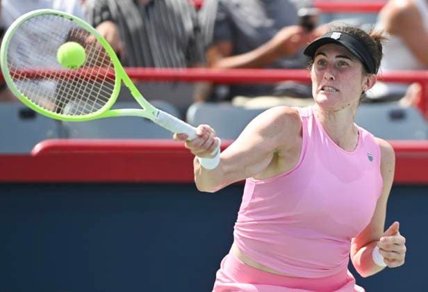 July 29, 2025, Montreal, Pq, Canada: Rebecca Marino, of Canada, plays a shot to Emma Navarro, of the United States, during their second round match at the National Bank Open tennis tournament in Montreal, Tuesday, July 29, 2025. Rebecca Marino, Emma Navarro, - ZUMAc35_ 20250729_zaf_c35_018 Copyright: xGrahamxHughesx