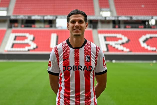 Igor Matanovic (SC Freiburg, 31) GER, SC Freiburg, Fussball, 1. BL, Portraettermin 2025 2026, 30.07.2025 GER, SC Freiburg, Fussball, 1. BL, Portraettermin 2025 2026, 30.07.2025 Freiburg Copyright: xEibner-Pressefoto ThomasxHessx EP_THS