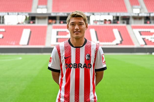 Ritsu Doan (SC Freiburg, 42) GER, SC Freiburg, Fussball, 1. BL, Portraettermin 2025 2026, 30.07.2025 GER, SC Freiburg, Fussball, 1. BL, Portraettermin 2025 2026, 30.07.2025 Freiburg Copyright: xEibner-Pressefoto ThomasxHessx EP_THS