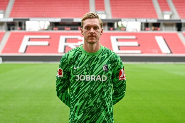 Florian Mueller (SC Freiburg, 21) GER, SC Freiburg, Fussball, 1. BL, Portraettermin 2025 2026, 30.07.2025 GER, SC Freiburg, Fussball, 1. BL, Portraettermin 2025 2026, 30.07.2025 Freiburg Copyright: xEibner-Pressefoto ThomasxHessx EP_THS
