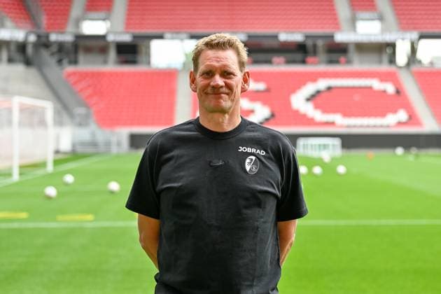 Torge Schwarz (SC Freiburg, Physiotherapeut) GER, SC Freiburg, Fussball, 1. BL, Portraettermin 2025 2026, 30.07.2025 GER, SC Freiburg, Fussball, 1. BL, Portraettermin 2025 2026, 30.07.2025 Freiburg Copyright: xEibner-Pressefoto ThomasxHessx EP_THS