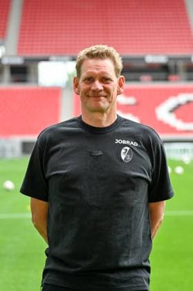 Torge Schwarz (SC Freiburg, Physiotherapeut) GER, SC Freiburg, Fussball, 1. BL, Portraettermin 2025 2026, 30.07.2025 GER, SC Freiburg, Fussball, 1. BL, Portraettermin 2025 2026, 30.07.2025 Freiburg Copyright: xEibner-Pressefoto ThomasxHessx EP_THS