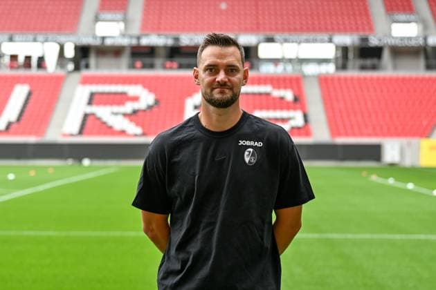 Michael Mueller (SC Freiburg, Torwarttrainer) GER, SC Freiburg, Fussball, 1. BL, Portraettermin 2025 2026, 30.07.2025 GER, SC Freiburg, Fussball, 1. BL, Portraettermin 2025 2026, 30.07.2025 Freiburg Copyright: xEibner-Pressefoto ThomasxHessx EP_THS