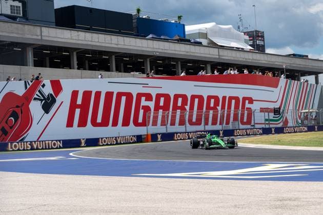 Paul Aron (Ersatzfahrer Stake F1 Team Kick Sauber, Estland, 97) im C45, HUN, Formel 1 Weltmeisterschaft, Grand Prix von Ungarn, Hungaroring, Trainingstag, Freies Training 1, Saison 2025, 01.08.2025 HUN, Formel 1 Weltmeisterschaft, Grand Prix von Ungarn, Hungaroring, Trainingstag, Freies Training 1, Saison 2025, 01.08.2025 Budapest Copyright: xEibner-Pressefoto MarcelxFischerx EP_MFI