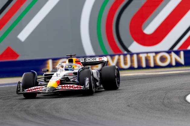 Isack Hadjar (Visa Cash App Racing Bulls F1 Team, Frankreich, 06) im VCARB 02, HUN, Formel 1 Weltmeisterschaft, Grand Prix von Ungarn, Hungaroring, Trainingstag, Freies Training 1, Saison 2025, 01.08.2025 HUN, Formel 1 Weltmeisterschaft, Grand Prix von Ungarn, Hungaroring, Trainingstag, Freies Training 1, Saison 2025, 01.08.2025 Budapest Copyright: xEibner-Pressefoto MarcelxFischerx EP_MFI