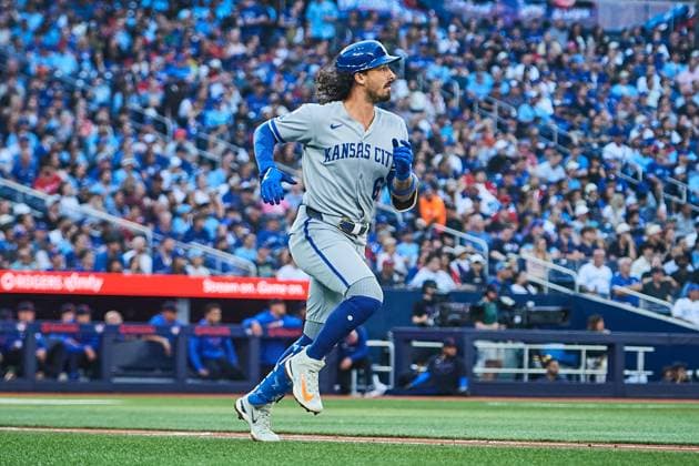 August 1, 2025, Toronto, On, Canada: Kansas City Royals second base Jonathan India (6) sprints towards first base after hitting a double against the Toronto Blue Jays during third inning MLB, Baseball Herren, USA baseball action in Toronto, Friday, Aug. 1, 2025. Canada News - August 1, 2025 - ZUMAc35_ 20250801_zaf_c35_211 Copyright: xSammyxKoganx