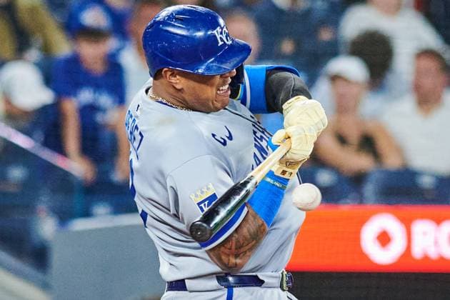 August 1, 2025, Toronto, On, Canada: Kansas City Royals catcher Salvador Perez (13) hits against the Toronto Blue Jays during ninth inning MLB, Baseball Herren, USA baseball action in Toronto, Friday, Aug. 1, 2025. Canada News - August 1, 2025 - ZUMAc35_ 20250801_zaf_c35_229 Copyright: xSammyxKoganx