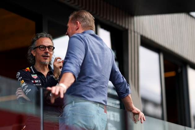 Laurent Mekies, Team Principal of Oracle Red Bull Racing and Jos Verstappen , Qualifying, F1 Grand Prix of Hungary, am 02. August 2025 in Budapeste, Hungary. (Foto von Diogo Cardoso DeFodi Images) Laurent Mekies, Team Principal of Oracle Red Bull Racing and Jos Verstappen , Qualifying, F1 Grand Prix of Hungary, Hungaroring on August 2, 2025 in Budapeste, Hungary. (Photo by Diogo Cardoso DeFodi Images)