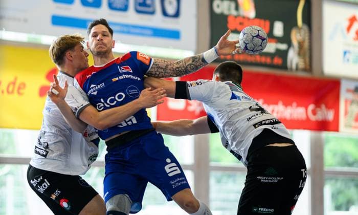 Csaba Leimeter (HBW Balingen Weilstetten, 55), beim Wurf gegen Lasse Pedersen (Mors Thy Handbold, 02), links, Sparkassen Cup, Handball Wettbewerb, HBW Balingen Weilstetten vs. Mors Thy Handbold, Maenner, 3. Turniertag, Spielzeit 2025, 03.08.2025 Eibner-Pressefoto Andreas Ulmer Sparkassen Cup, Handball Wettbewerb, HBW Balingen Weilstetten vs. Mors Thy Handbold, Maenner, 3. Turniertag, Spielzeit 2025, 03.08.2025 Altensteig Copyright: xEibner-Pressefoto AndreasxUlmerx EP_AUR