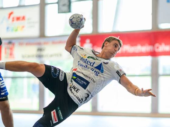 Kasper Didriksen (Mors Thy Handbold, 33), beim Torwurf, Sparkassen Cup, Handball Wettbewerb, HBW Balingen Weilstetten vs. Mors Thy Handbold, Maenner, 3. Turniertag, Spielzeit 2025, 03.08.2025 Eibner-Pressefoto Andreas Ulmer Sparkassen Cup, Handball Wettbewerb, HBW Balingen Weilstetten vs. Mors Thy Handbold, Maenner, 3. Turniertag, Spielzeit 2025, 03.08.2025 Altensteig Copyright: xEibner-Pressefoto AndreasxUlmerx EP_AUR