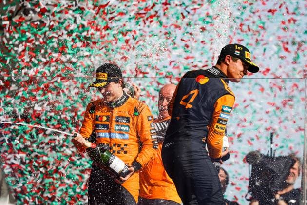 F1 - HUNGARIAN GRAND PRIX 2025 Podium: NORRIS Lando (gbr), McLaren F1 Team MCL39, PIASTRI Oscar (aus), McLaren F1 Team MCL39, portrait during the 2025 Formula 1 Lenovo Hungarian Grand Prix, 14th round of the 2025 FIA Formula One World Championship, WM, Weltmeisterschaft from August 1 to 3, 2025 on the Hungaroring, in Mogyorod, Hungary - MogyorodHungary Copyright: xFLORENTxGOODENx