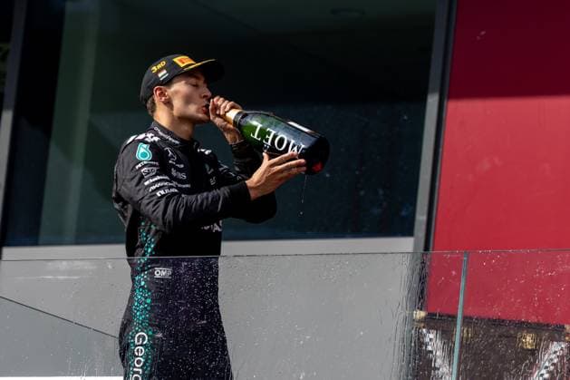 George Russell (Mercedes-AMG Petronas F1 Team, Großbritannien, 63), HUN, Formel 1 Weltmeisterschaft, Grand Prix von Ungarn, Hungaroring, Renntag, Rennen, Podium, Saison 2025, 03.08.2025 HUN, Formel 1 Weltmeisterschaft, Grand Prix von Ungarn, Hungaroring, Rennen, Podium, Saison 2025, 03.08.2025 Budapest Copyright: xEibner-Pressefoto MarcelxFischerx EP_MFI