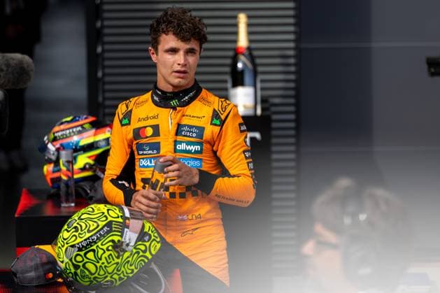Lando Norris (McLaren Formula 1 Team, Großbritannien 04), HUN, Formel 1 Weltmeisterschaft, Grand Prix von Ungarn, Hungaroring, Renntag, Rennen, Podium, Saison 2025, 03.08.2025 HUN, Formel 1 Weltmeisterschaft, Grand Prix von Ungarn, Hungaroring, Rennen, Podium, Saison 2025, 03.08.2025 Budapest Copyright: xEibner-Pressefoto MarcelxFischerx EP_MFI
