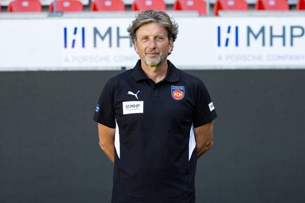 Bernd Weng (FC Heidenheim, Torwarttainer) GER, FC Heidenheim 1846, Fussball, 1. Bundesliga, Portraettermin 2025 2026, 07.08.2025, DFB DFL regulations prohibit any use of photographs as image sequences GER, FC Heidenheim 1846, Fussball, 1. Bundesliga, Portraettermin 2025 2026, 07.08.2025 Heidenheim Copyright: xEibner-Pressefoto RogerxBuerkex EP_RBE