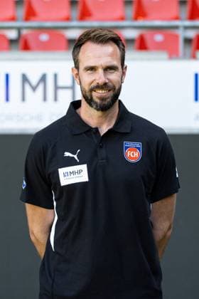 Roland Bosch (FC Heidenheim, Physiotherapeut) GER, FC Heidenheim 1846, Fussball, 1. Bundesliga, Portraettermin 2025 2026, 07.08.2025, DFB DFL regulations prohibit any use of photographs as image sequences GER, FC Heidenheim 1846, Fussball, 1. Bundesliga, Portraettermin 2025 2026, 07.08.2025 Heidenheim Copyright: xEibner-Pressefoto RogerxBuerkex EP_RBE