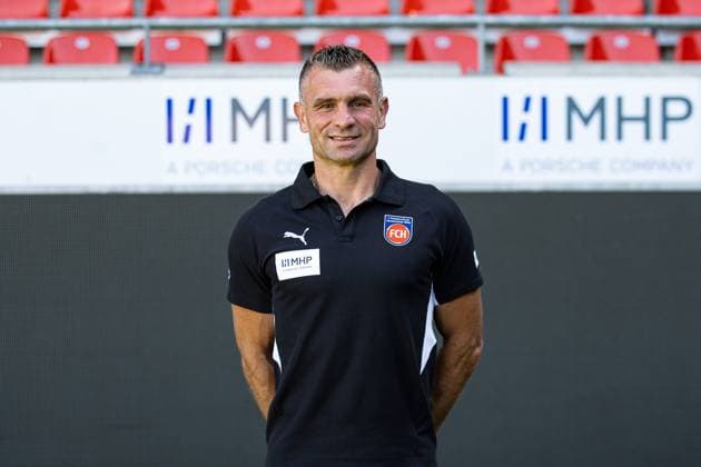Dieter Jarosch (FC Heidenheim, Co-Trainer) GER, FC Heidenheim 1846, Fussball, 1. Bundesliga, Portraettermin 2025 2026, 07.08.2025, DFB DFL regulations prohibit any use of photographs as image sequences GER, FC Heidenheim 1846, Fussball, 1. Bundesliga, Portraettermin 2025 2026, 07.08.2025 Heidenheim Copyright: xEibner-Pressefoto RogerxBuerkex EP_RBE