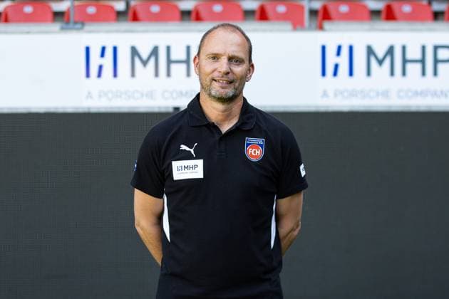 Alexander Raaf (FC Heidenheim, Teammanager) GER, FC Heidenheim 1846, Fussball, 1. Bundesliga, Portraettermin 2025 2026, 07.08.2025, DFB DFL regulations prohibit any use of photographs as image sequences GER, FC Heidenheim 1846, Fussball, 1. Bundesliga, Portraettermin 2025 2026, 07.08.2025 Heidenheim Copyright: xEibner-Pressefoto RogerxBuerkex EP_RBE