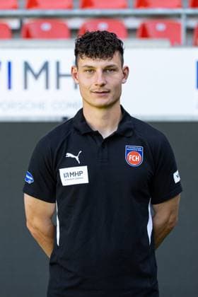 Tobias Haeussler (FC Heidenheim, Athletik-Trainer) GER, FC Heidenheim 1846, Fussball, 1. Bundesliga, Portraettermin 2025 2026, 07.08.2025, DFB DFL regulations prohibit any use of photographs as image sequences GER, FC Heidenheim 1846, Fussball, 1. Bundesliga, Portraettermin 2025 2026, 07.08.2025 Heidenheim Copyright: xEibner-Pressefoto RogerxBuerkex EP_RBE