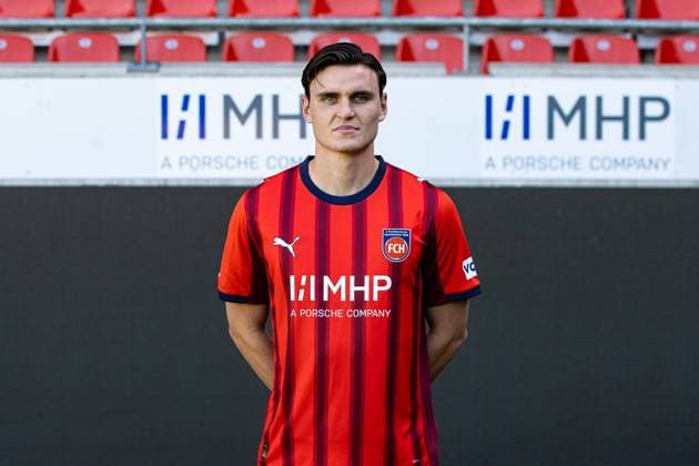Thomas Keller (FC Heidenheim, 27) GER, FC Heidenheim 1846, Fussball, 1. Bundesliga, Portraettermin 2025 2026, 07.08.2025, DFB DFL regulations prohibit any use of photographs as image sequences. GER, FC Heidenheim 1846, Fussball, 1. Bundesliga, Portraettermin 2025 2026, 07.08.2025 Heidenheim Copyright: xEibner-Pressefoto RogerxBuerkex EP_RBE