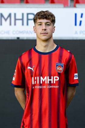 Yannik Wagner (FC Heidenheim, 38) GER, FC Heidenheim 1846, Fussball, 1. Bundesliga, Portraettermin 2025 2026, 07.08.2025, DFB DFL regulations prohibit any use of photographs as image sequences GER, FC Heidenheim 1846, Fussball, 1. Bundesliga, Portraettermin 2025 2026, 07.08.2025 Heidenheim Copyright: xEibner-Pressefoto RogerxBuerkex EP_RBE
