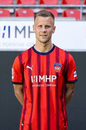 Adrian Beck (FC Heidenheim, 21) GER, FC Heidenheim 1846, Fussball, 1. Bundesliga, Portraettermin 2025 2026, 07.08.2025, DFB DFL regulations prohibit any use of photographs as image sequences GER, FC Heidenheim 1846, Fussball, 1. Bundesliga, Portraettermin 2025 2026, 07.08.2025 Heidenheim Copyright: xEibner-Pressefoto RogerxBuerkex EP_RBE