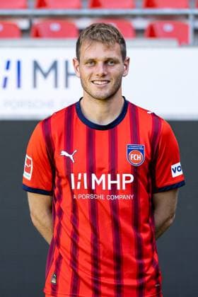 Tim Siersleben (FC Heidenheim, 04) GER, FC Heidenheim 1846, Fussball, 1. Bundesliga, Portraettermin 2025 2026, 07.08.2025, DFB DFL regulations prohibit any use of photographs as image sequences GER, FC Heidenheim 1846, Fussball, 1. Bundesliga, Portraettermin 2025 2026, 07.08.2025 Heidenheim Copyright: xEibner-Pressefoto RogerxBuerkex EP_RBE