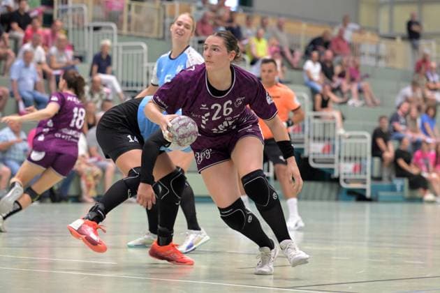 Svenja Huebner (TusSies Metzingen, 26) TusSies Metzingen vs. Union Neckarsulm, Handball, Alsco HBF, Testspiel, Saison 2025 2026, 15.08.2025 TusSies Metzingen vs. Sport-Union Neckarsulm, Handball, Alsco HBF, Testspiel, Saison 2025 2026, 15.08.2025 Metzingen Copyright: xEibner-Pressefoto TobiasxBaurx EP_TBR