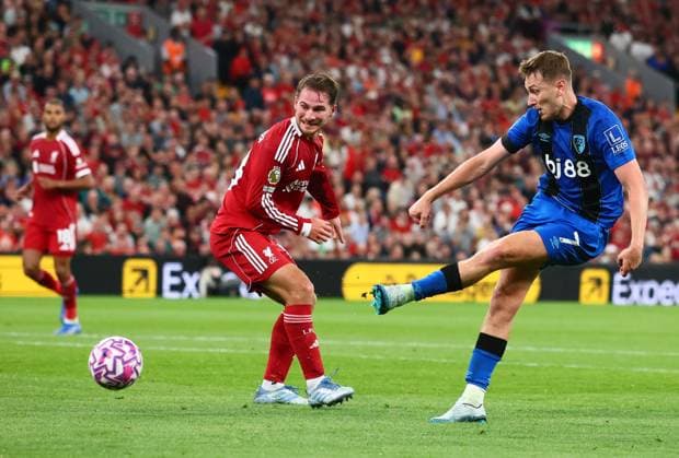 David Brooks of AFC Bournemouth misses a chance to score Liverpool v AFC Bournemouth, Premier League, Football, Anfield, Liverpool, UK - 15 Aug 2025Liverpool Anfield United Kingdom EDITORIAL USE ONLY No use with unauthorised audio, video, data, fixture lists, club league logos or live services. Online in-match use limited to 120 images, no video emulation. No use in betting, games or single club league player publications. Copyright: xPaulxCurrie Shutterstockx 15438038ep