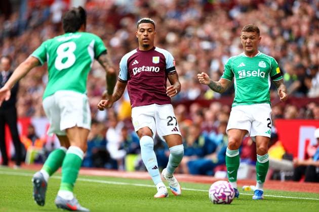 Morgan Rogers of Aston Villa. Aston Villa v Newcastle United, Premier League, Football, Villa Park, Birmingham, UK - 16 Aug 2025Birmingham Villa Park United Kingdom EDITORIAL USE ONLY No use with unauthorised audio, video, data, fixture lists, club league logos or live services. Online in-match use limited to 120 images, no video emulation. No use in betting, games or single club league player publications. Copyright: xJamesxMarsh Shutterstockx 15439535bq