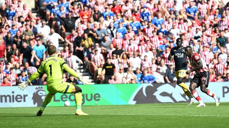 Habib Diarra of Sunderland sees his shot saved Sunderland v West Ham United, Premier League, Football, Stadium of Light, Sunderland, UK - 16 Aug 2025Sunderland Stadium of Light United Kingdom EDITORIAL USE ONLY No use with unauthorised audio, video, data, fixture lists, club league logos or live services. Online in-match use limited to 120 images, no video emulation. No use in betting, games or single club league player publications. Copyright: xRichardxLee Shutterstockx 15439664aa