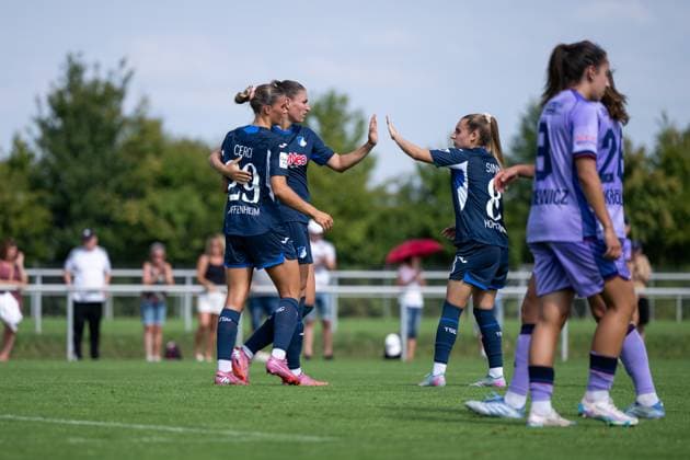 Selina Cerci (TSG Hoffenheim, 29), Melissa Koessler (TSG Hoffenheim, 25), Napsugar Sinka (TSG Hoffenheim, 08) jubeln ueber das Tor zum 1:0, GER, TSG 1899 Hoffenheim vs FC Basel, Fussball Frauen Bundesliga Testspiel, Saison 2025 2026, 16.08.2025 GER, TSG 1899 Hoffenheim vs FC Basel, Fussball Frauen Bundesliga Testspiel, Saison 2025 2026, 16.08.2025 St. Leon Copyright: xEibner-Pressefoto Memmlerx EP_MMR