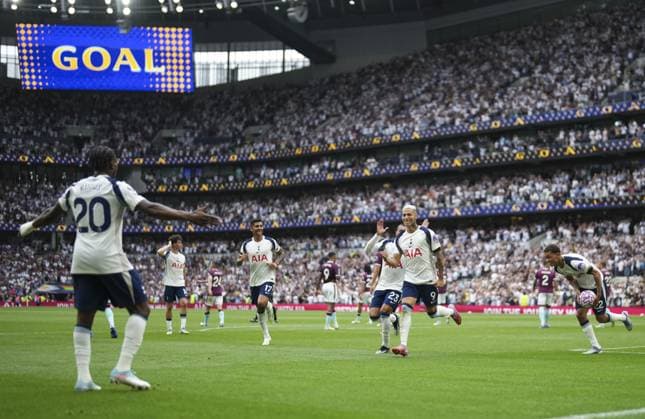 Richarlison of Tottenham Hotspur celebrates and runs towards Mohammed Kudus after scoring the second goal Tottenham Hotspur v Burnley, Premier League, Football, Tottenham Hotspur Stadium, London, UK - 16 Aug 2025London Tottenham Hotspur Stadium United Kingdom EDITORIAL USE ONLY No use with unauthorised audio, video, data, fixture lists, club league logos or live services. Online in-match use limited to 120 images, no video emulation. No use in betting, games or single club league player publications. Copyright: xJedxLeicester Shutterstockx 15439670ai