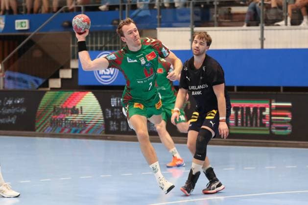 17.08.2025, xgox, Handball - Wartburg Cup SC Magdeburg - Skanderborg Handbold emspor, v.l. Felix Claar (Magdeburg, 7) wirft Tor, Torschuetze, erzielt Tor, Treffer, scores the goal Eisenach