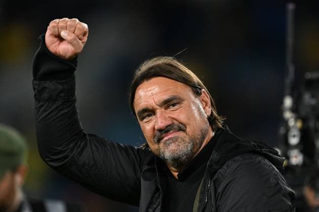 Leeds United manager Daniel Farke celebrates at full time Leeds United v Everton, Premier League, Football, Elland Road, Leeds, UK - 18 Aug 2025Leeds Elland Road United Kingdom EDITORIAL USE ONLY No use with unauthorised audio, video, data, fixture lists, club league logos or live services. Online in-match use limited to 120 images, no video emulation. No use in betting, games or single club league player publications. Copyright: xAnnaxGowthorpe Shutterstockx 15446420bz