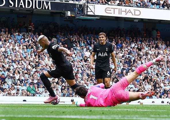 Richarlison of Tottenham Hotspur takes the ball from Manchester City goalkeeper James Trafford on the build up to the second goal 0-2 Manchester City v Tottenham Hotspur, Premier League, Football, Etihad Stadium, Manchester, UK - 23 Aug 2025Manchester Etihad Stadium United Kingdom EDITORIAL USE ONLY No use with unauthorised audio, video, data, fixture lists, club league logos or live services. Online in-match use limited to 120 images, no video emulation. No use in betting, games or single club league player publications. Copyright: xMattxWest Shutterstockx 15449559aa