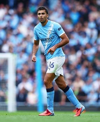 Rodri of Manchester City Manchester City v Tottenham Hotspur, Premier League, Football, Etihad Stadium, Manchester, UK - 23 Aug 2025Manchester Etihad Stadium United Kingdom EDITORIAL USE ONLY No use with unauthorised audio, video, data, fixture lists, club league logos or live services. Online in-match use limited to 120 images, no video emulation. No use in betting, games or single club league player publications. Copyright: xMattxWest Shutterstockx 15449559av