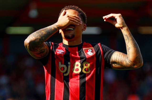 Marcus Tavernier of AFC Bournemouth celebrates scoring a goal after making the score 1-0. AFC Bournemouth v Wolverhampton Wanderers, Premier League, Football, Vitality Stadium, Bournemouth, UK - 23 Aug 2025Bournemouth Vitality Stadium United Kingdom EDITORIAL USE ONLY No use with unauthorised audio, video, data, fixture lists, club league logos or live services. Online in-match use limited to 120 images, no video emulation. No use in betting, games or single club league player publications. Copyright: xJamesxMarsh Shutterstockx 15449566w