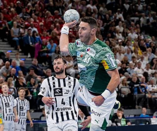 Mijajlo Marsenic (Fuechse Berlin, 93) beim Wurf GER, Fuechse Berlin vs. THW Kiel, Handball, HBL Supercup 2025, Finale, 23.08.2025. GER, Fuechse Berlin vs. THW Kiel, Handball, HBL Supercup 2025, Finale, 23.08.2025. Muenchen Copyright: xEibner-Pressefoto HeikexFeinerx EP_HFR