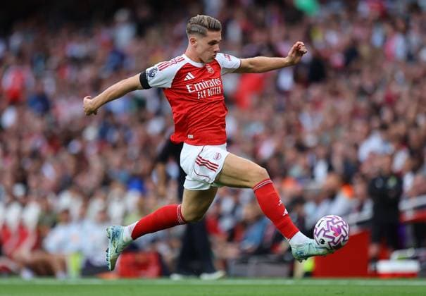 Viktor Gyokeres of Arsenal Arsenal v Leeds United, Premier League, Football, Emirates Stadium, London, UK - 23 Aug 2025London Emirates Stadium United Kingdom EDITORIAL USE ONLY No use with unauthorised audio, video, data, fixture lists, club league logos or live services. Online in-match use limited to 120 images, no video emulation. No use in betting, games or single club league player publications. Copyright: xMichaelxZemanek Shutterstockx 15451837dy