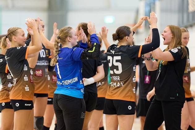 Team des VfL Waiblingen TIGERS GER, VfL Waiblingen - TSV Bayer 04 Leverkusen, Handball, DHB Pokal, 1. Runde, Frauen, 2025, 24.08.2025 GER, VfL Waiblingen - TSV Bayer 04 Leverkusen, Handball, DHB Pokal, 1. Runde, Frauen, 2025, 24.08.2025 Waiblingen Copyright: xEibner-Pressefoto GeraldxOelze-dexStoppanyx EP-ODS