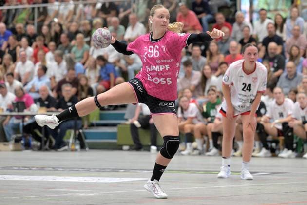 Charlotte Cholevova (TusSies Metzingen, 96) TG Nuertingen vs. TusSies Metzingen, Handball, DHB-Pokal, 1.Runde, Saison 2025 2026, 24.08.2025 TG Nuertingen vs. TusSies Metzingen, Handball, DHB-Pokal, 1.Runde, Saison 2025 2026, 24.08.2025 Nuertingen Copyright: xEibner-Pressefoto TobiasxBaurx EP_TBR